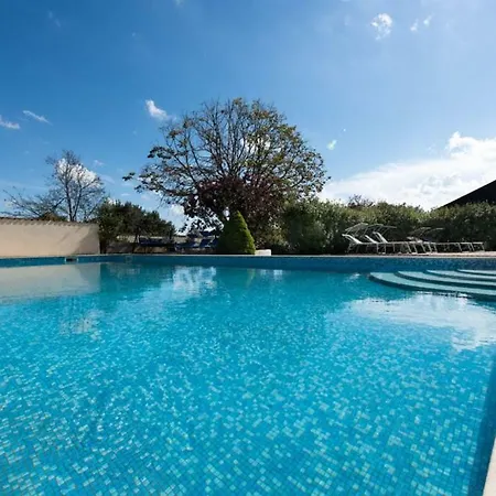 Karina Hotel 3*